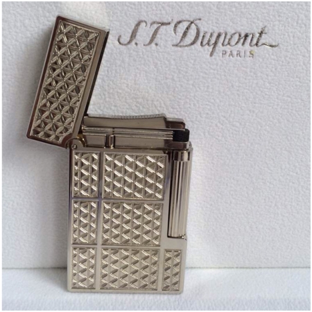 Bật lửa S.T.Dupont silver hoa văn tam giác nhỏ  - Mã SP: BLD077